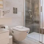 Whome Sunny Terrace Apartment With River Views 아파트