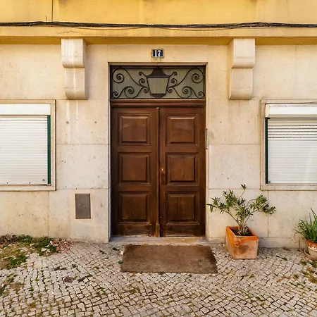 Whome Sunny Terrace With River Views * Lisbona
