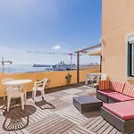 Whome Sunny Terrace Apartment With River Views Lisboa